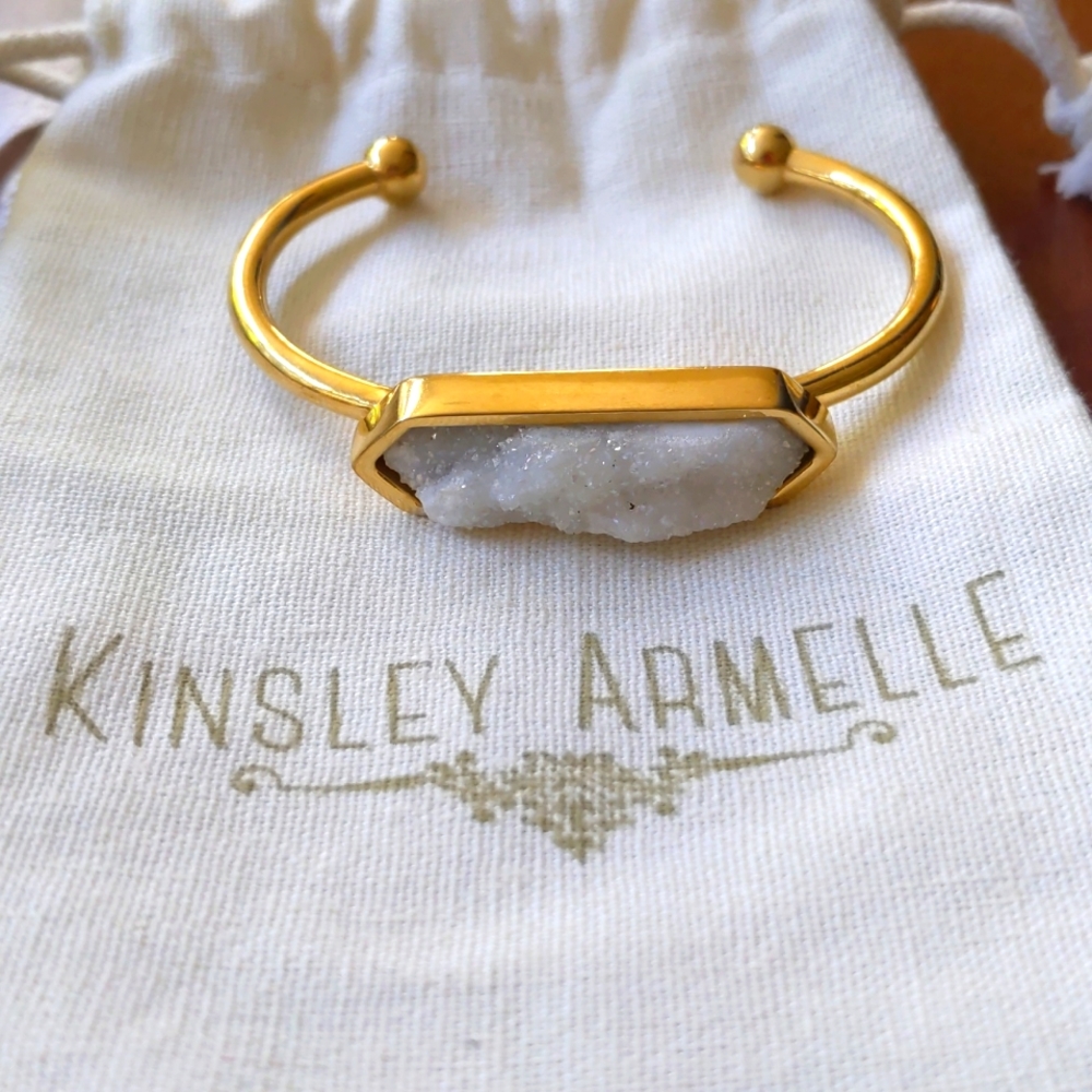 Kinsley Armelle Quartz Crystal Stone Bracelet